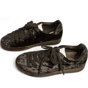 New Rag & Bone | RB1 Low Top Sneakers Sz 6 in Black Velvet